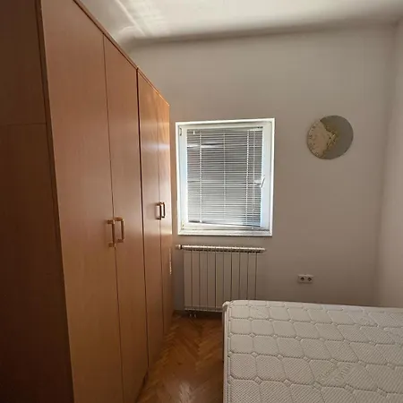 Vikalo Dvosoban Stan Apartamento *